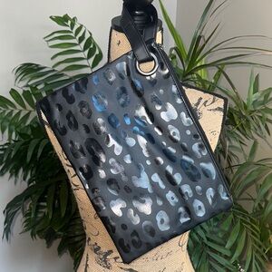 Stylish Black Leopard Print Clutch 🖤 NWOT